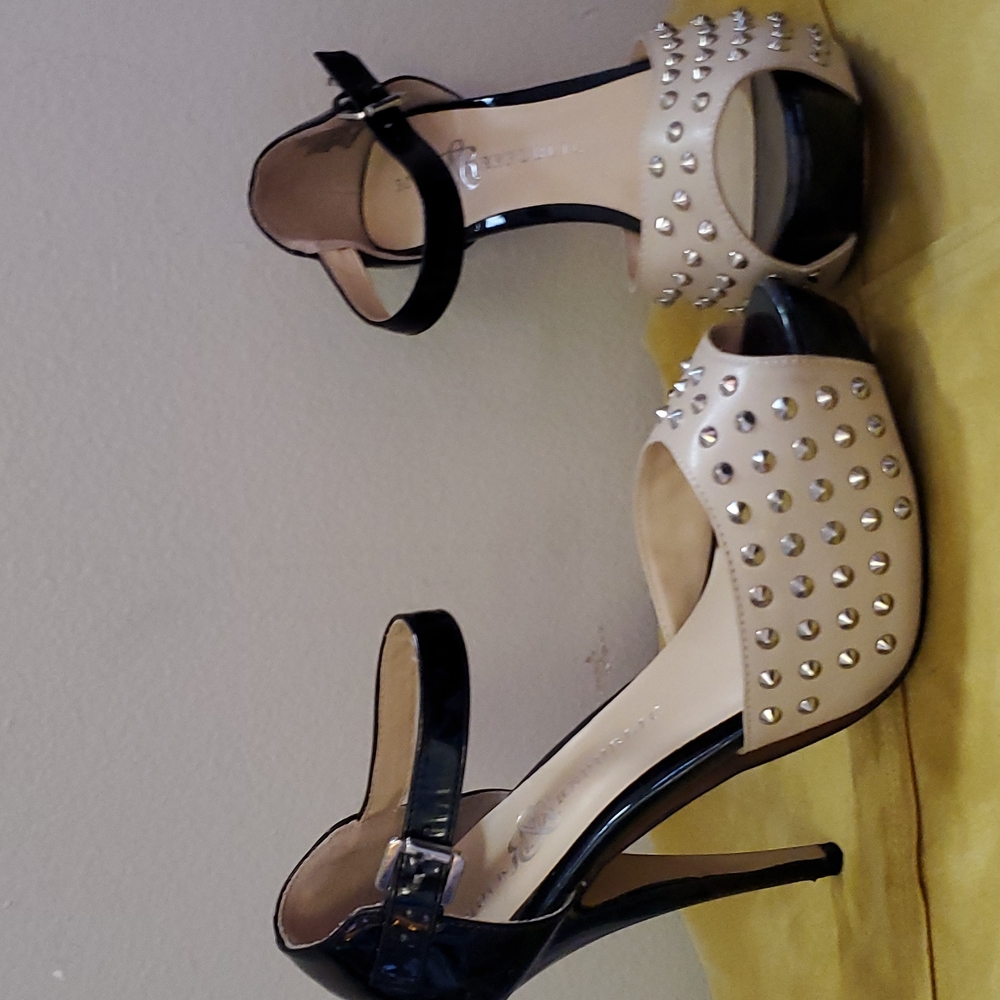 Stilletos